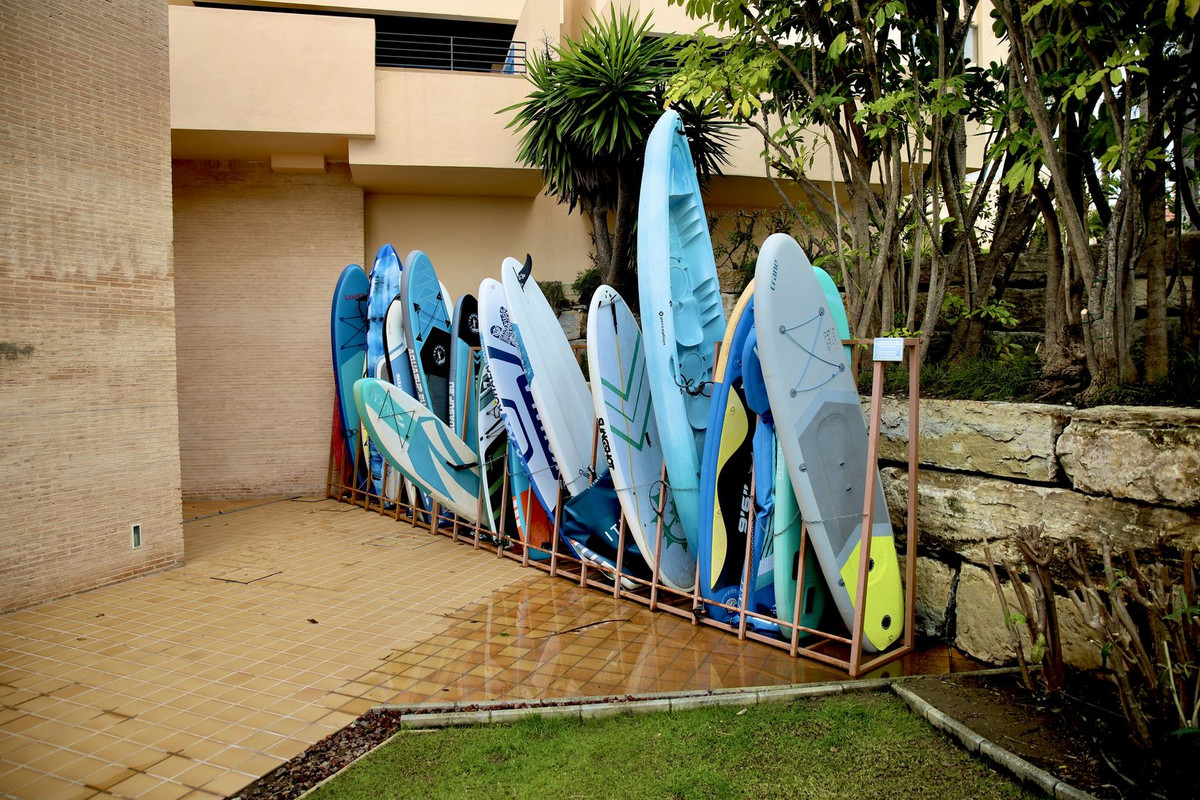 23c5eb68c93c9a48305b9d45a4730582 - 16