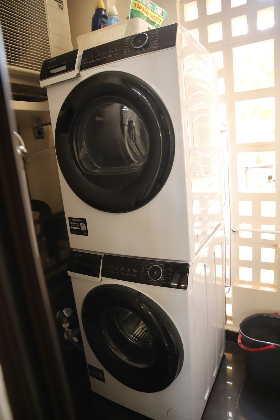 23c5eb68c93c9a48305b9d45a4730582 - 5