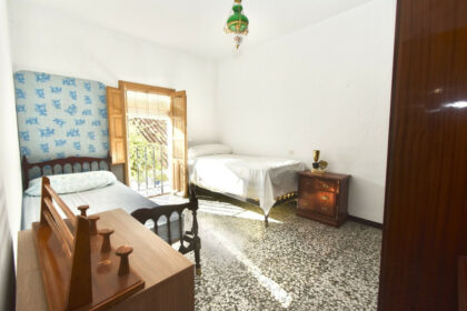 2492d720b606325832dfea537f9cd658 - 12