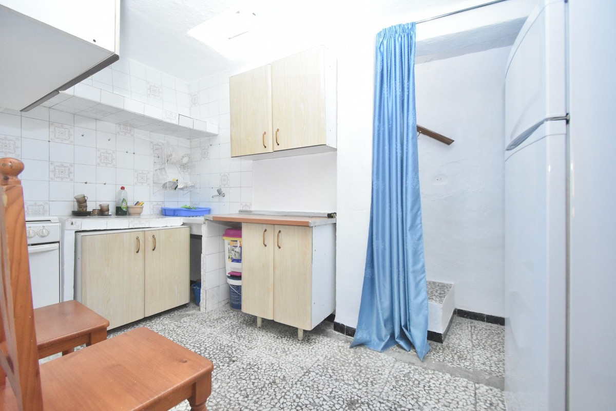 2492d720b606325832dfea537f9cd658 - 14