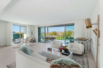 24c8e4ab7a926bdcb813279e858d6ca4 - 3