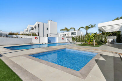 24c8e4ab7a926bdcb813279e858d6ca4 - 37