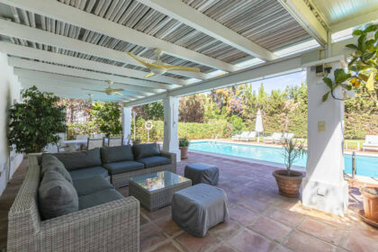 2639e6ff439d580781b2d4c5dee15bd9 - 13