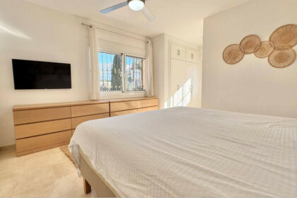 2837220ee3f4d36606145208e40307ad - 15