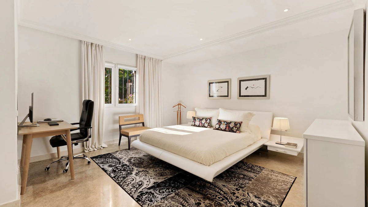 290bf06b79cbd3550a35610f0f6a7253 - 14