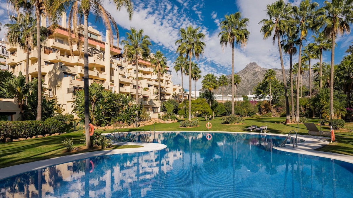 290bf06b79cbd3550a35610f0f6a7253 - 23