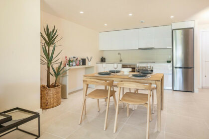 2a136ce936721e21415f3a5ada03ecdb - 12