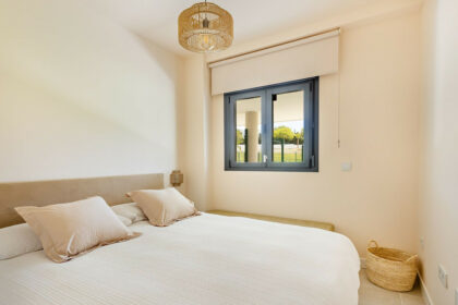 2a136ce936721e21415f3a5ada03ecdb - 15