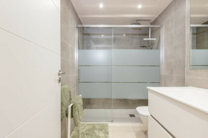 2a136ce936721e21415f3a5ada03ecdb - 19