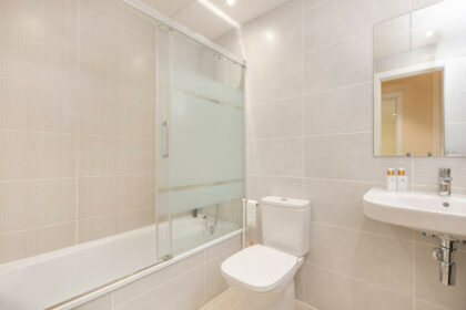 2a136ce936721e21415f3a5ada03ecdb - 20