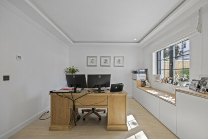 2d426816a14211a19040cbfb7d87ec81 - 13