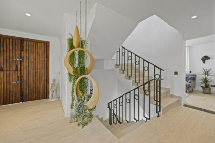 2d426816a14211a19040cbfb7d87ec81 - 18