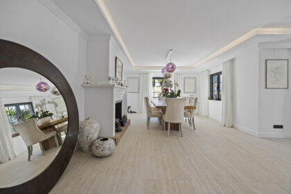 2d426816a14211a19040cbfb7d87ec81 - 24