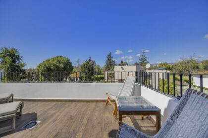 2d426816a14211a19040cbfb7d87ec81 - 51