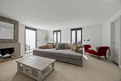 2d426816a14211a19040cbfb7d87ec81 - 8