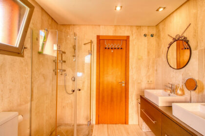 2dc527d4d47c0b7a15f636125c200430 - 22