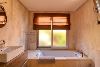 2dc527d4d47c0b7a15f636125c200430 - 23