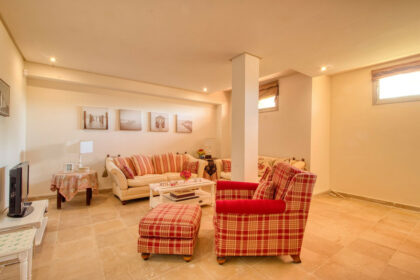 2dc527d4d47c0b7a15f636125c200430 - 37