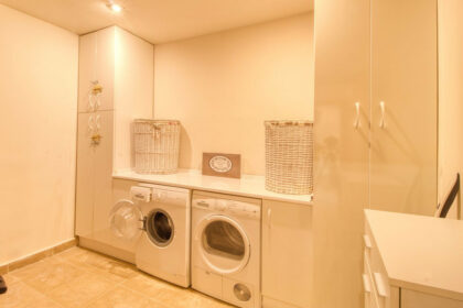 2dc527d4d47c0b7a15f636125c200430 - 42