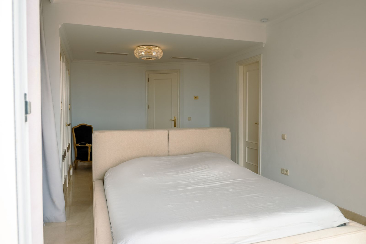 2de898981fb1102bb98c2df5a1dd791f - 11