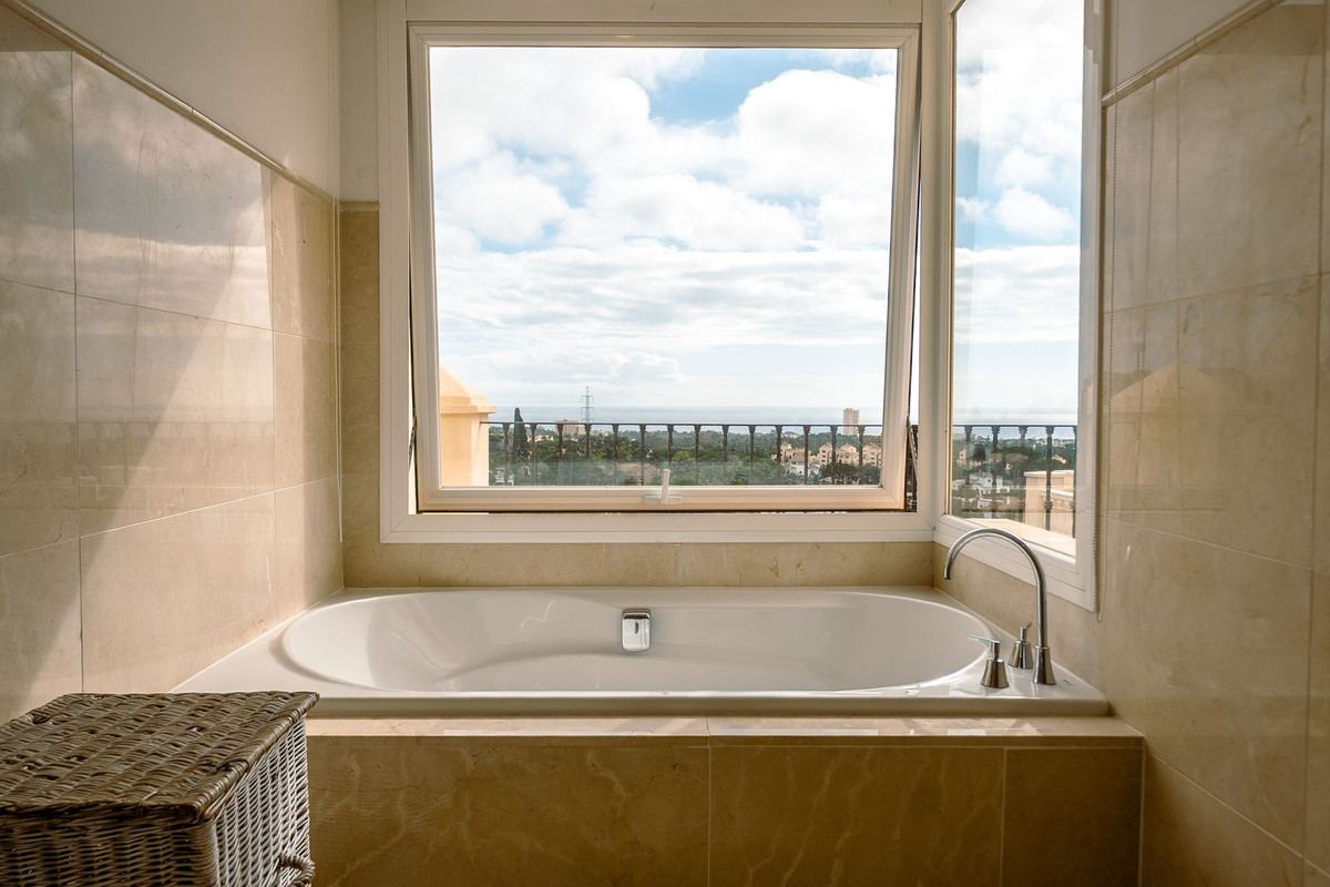 2de898981fb1102bb98c2df5a1dd791f - 13