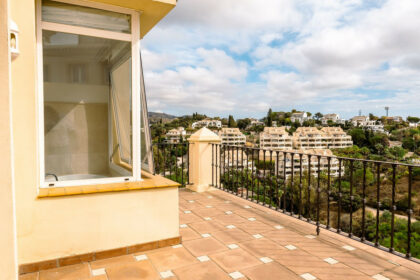 2de898981fb1102bb98c2df5a1dd791f - 15