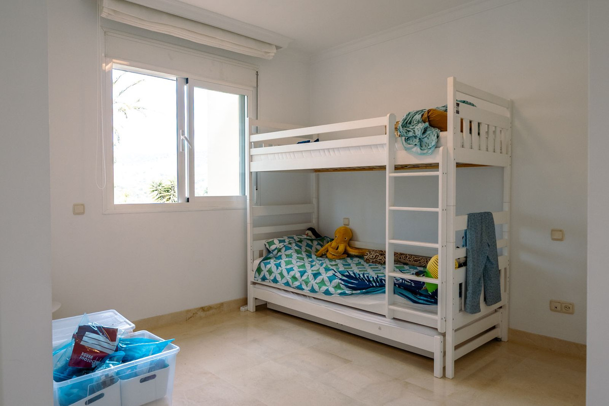 2de898981fb1102bb98c2df5a1dd791f - 16