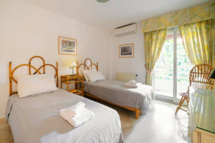 3045082f6e116a26bee21a9a5a85cb46 - 21