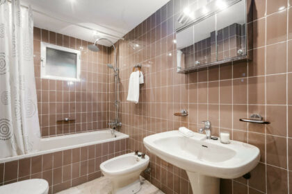 3045082f6e116a26bee21a9a5a85cb46 - 31