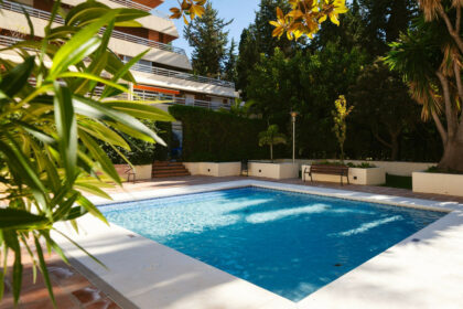 3045082f6e116a26bee21a9a5a85cb46 - 41