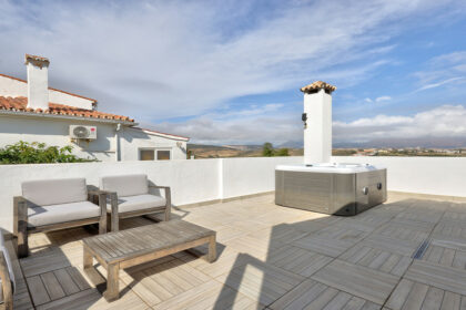 31d981051fdd22f61748ae6a5947bbdb - 16