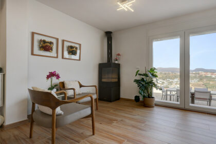 31d981051fdd22f61748ae6a5947bbdb - 4