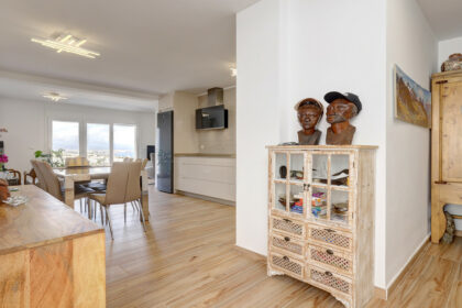 31d981051fdd22f61748ae6a5947bbdb - 8