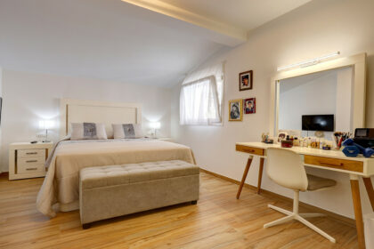 31d981051fdd22f61748ae6a5947bbdb - 9