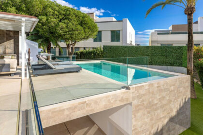 335e04fb0192da5ef588def454ea4f89 - 19