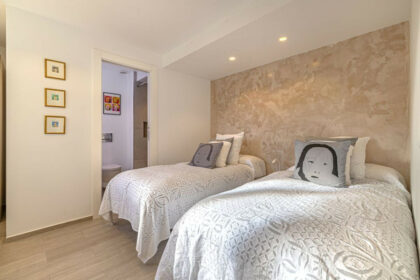 335e04fb0192da5ef588def454ea4f89 - 8