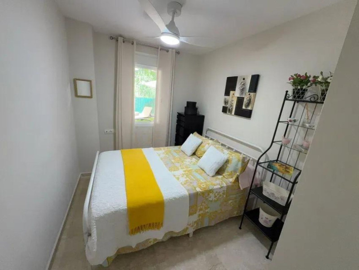 39bf0195eb5d51e6407d2a86d42c3154 - 24