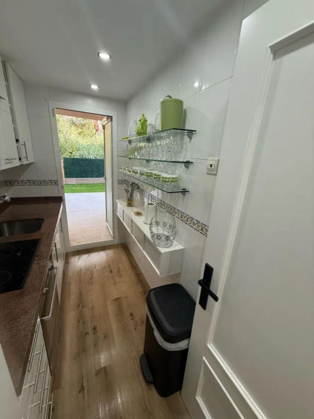 39bf0195eb5d51e6407d2a86d42c3154 - 7