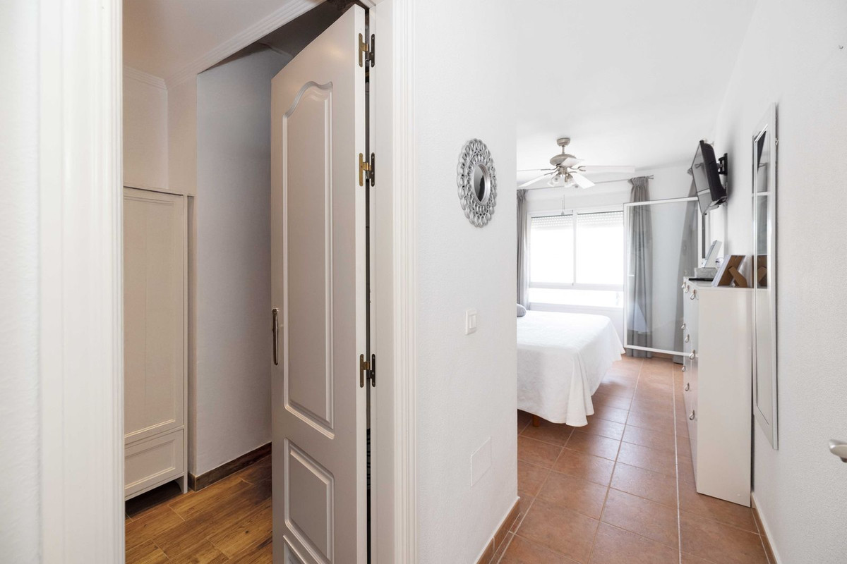 3a43aade3770e19ff3f68eb86f64d203 - 12