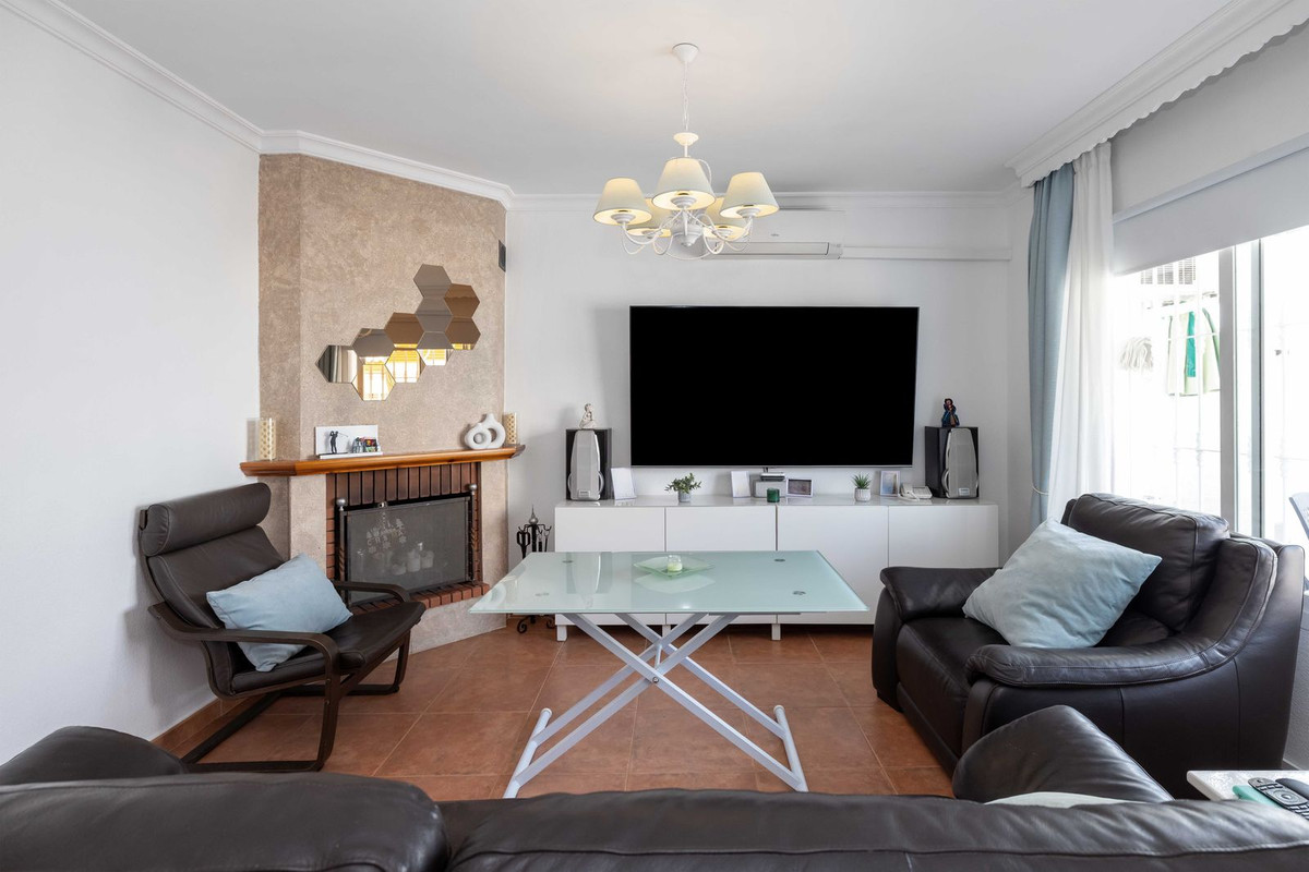 3a43aade3770e19ff3f68eb86f64d203 - 2