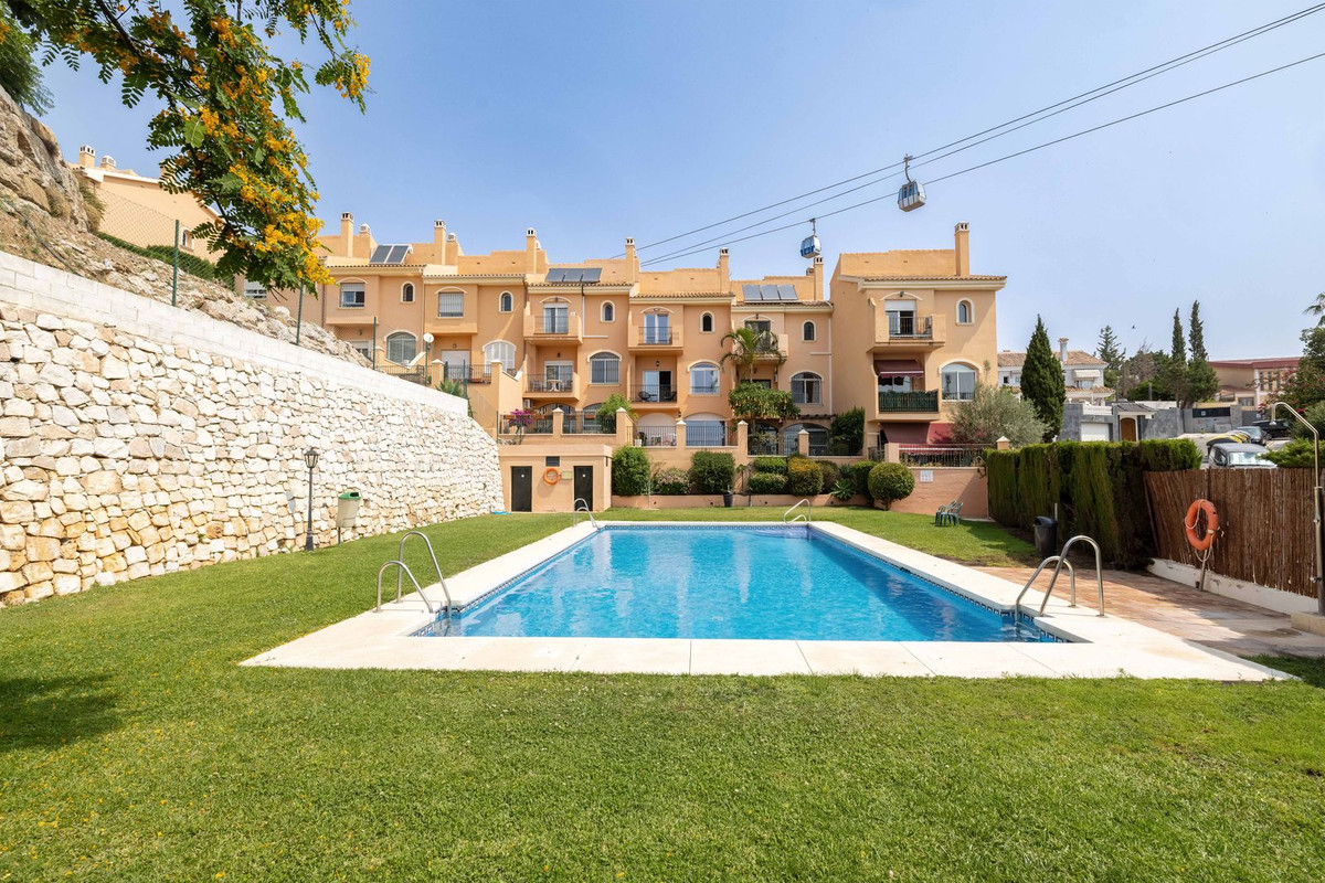 3a43aade3770e19ff3f68eb86f64d203 - 28