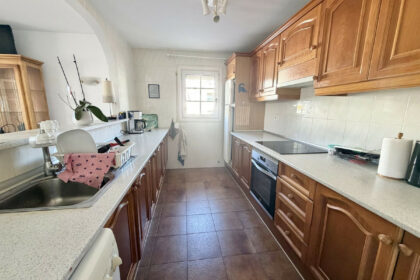 3b4630fdb3032b79a8373d3e5a8a7b4b - 12