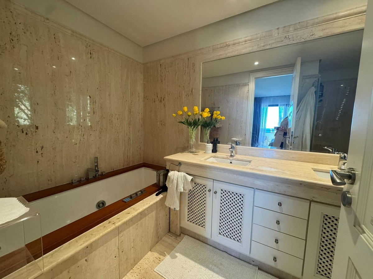 3b5e461dba407e88995937954239845c - 16