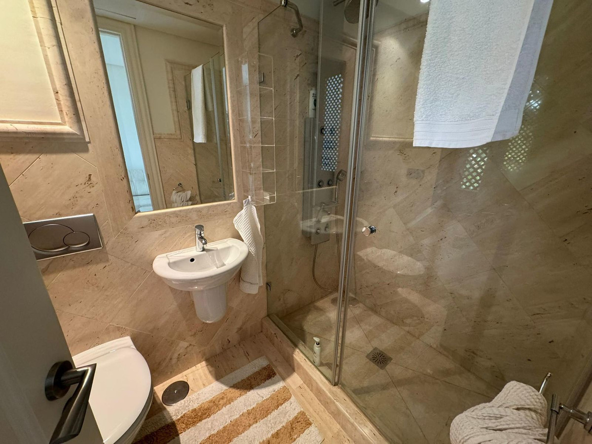 3b5e461dba407e88995937954239845c - 17