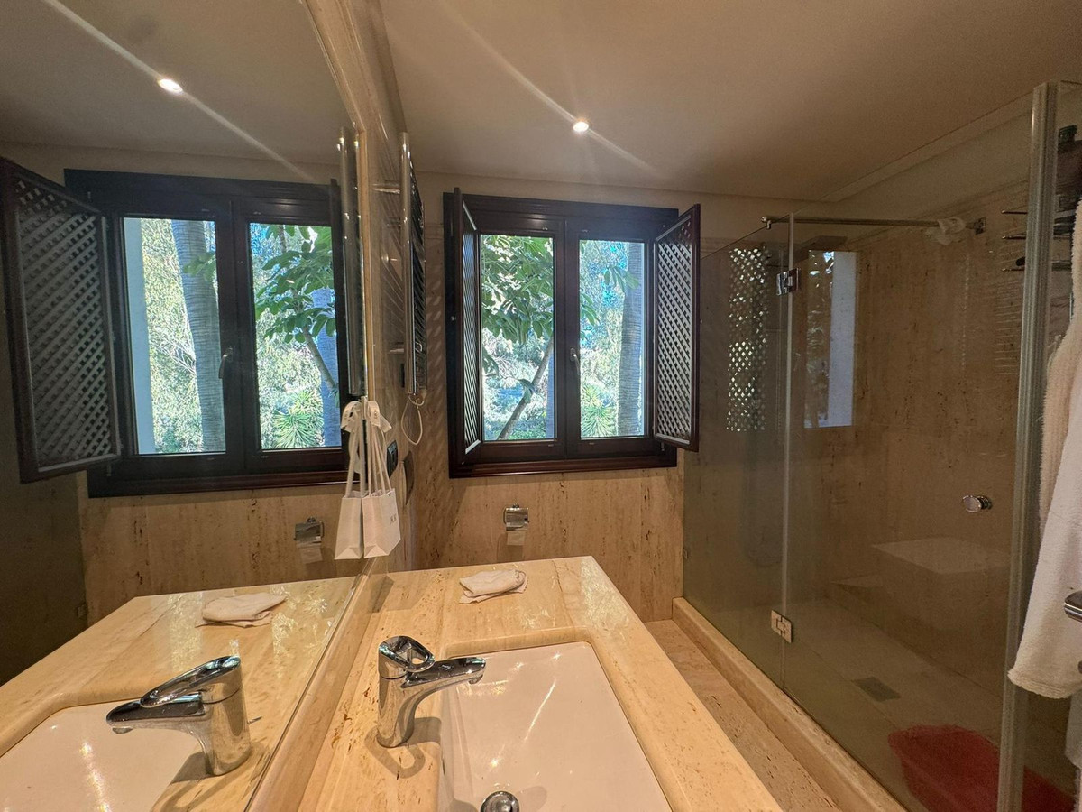 3b5e461dba407e88995937954239845c - 19