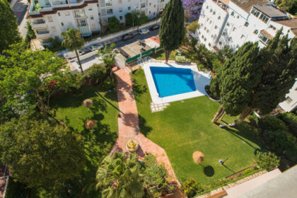 3b691f90771a7e8eceea86fc5379603f - 19