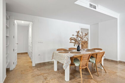 3db3472d907684c77cbe5415b0afae80 - 11