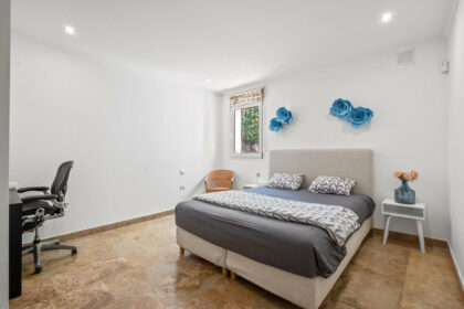 3db3472d907684c77cbe5415b0afae80 - 19