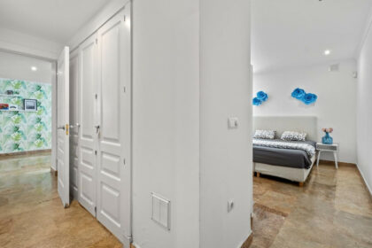 3db3472d907684c77cbe5415b0afae80 - 20