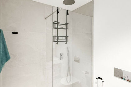 3f3bb053deb15dfe2b30ff2bc557f8b8 - 18